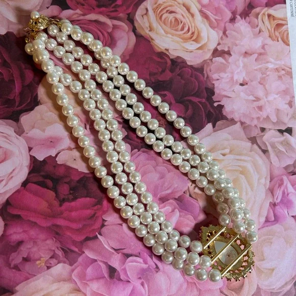 Pearl Style Necklace - Picture 3 of 5